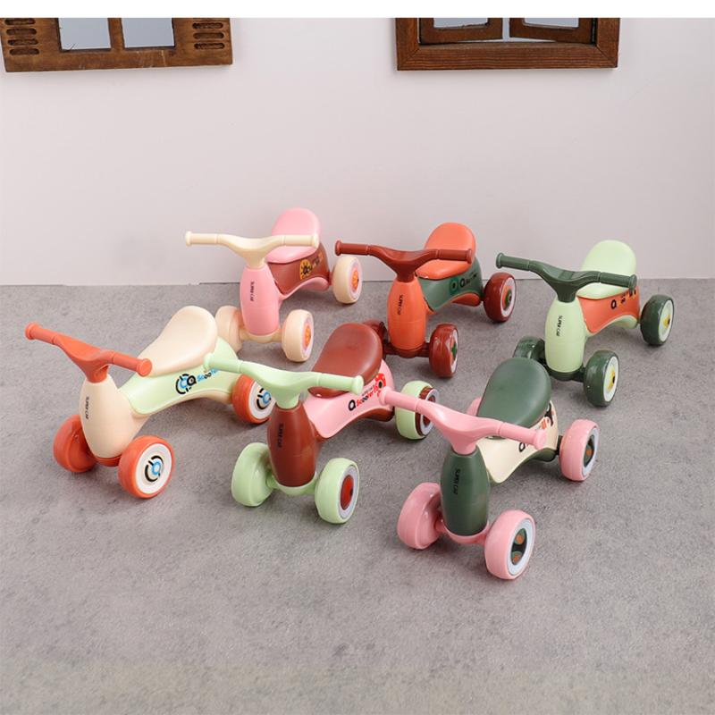 1Pcs Simulation Mini Cute Kids - Scooter Electric recension och pris